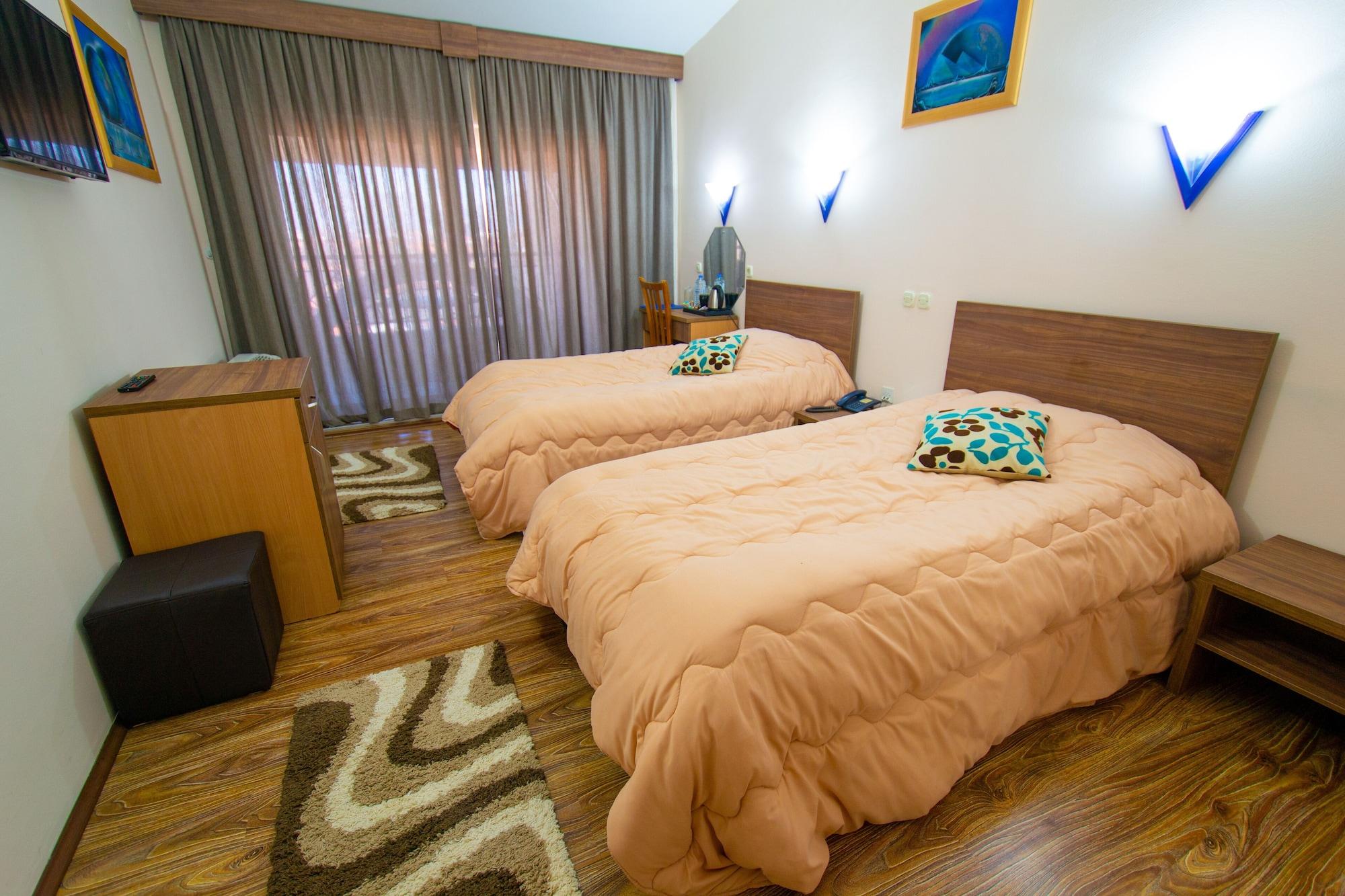 פרילפ Hotel Kristal Palas מראה חיצוני תמונה