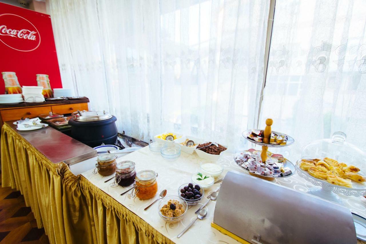 פרילפ Hotel Kristal Palas מראה חיצוני תמונה